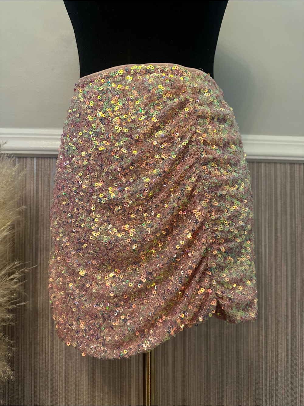 Judith March Sequin Mini Skirt M Pink Iridescent Draped Tulip Party Holiday